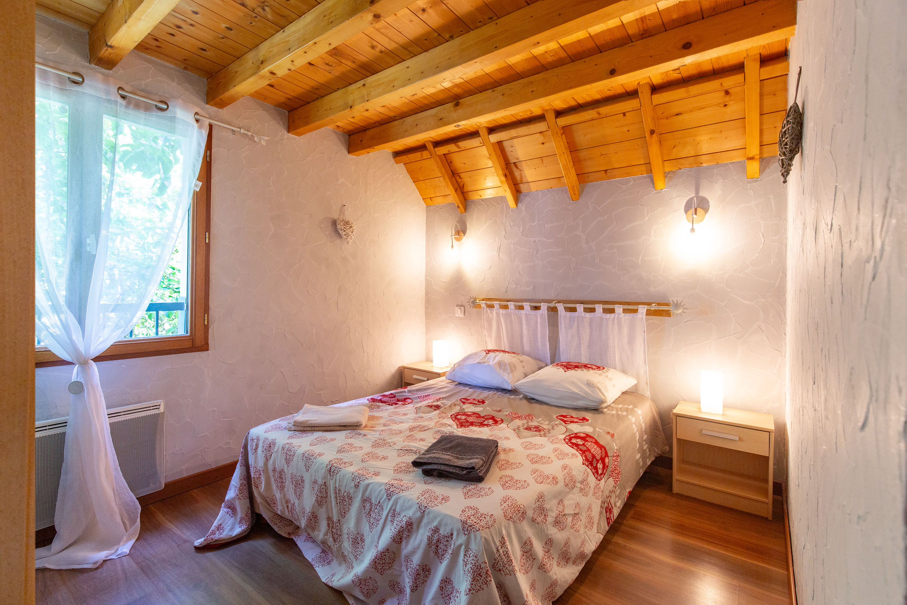 Seconde vue de la chambre mansardée